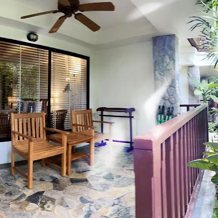 Birds And Bees Resort Pattaya Exterior photo