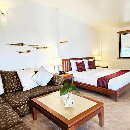 Birds And Bees Resort Pattaya Exterior photo