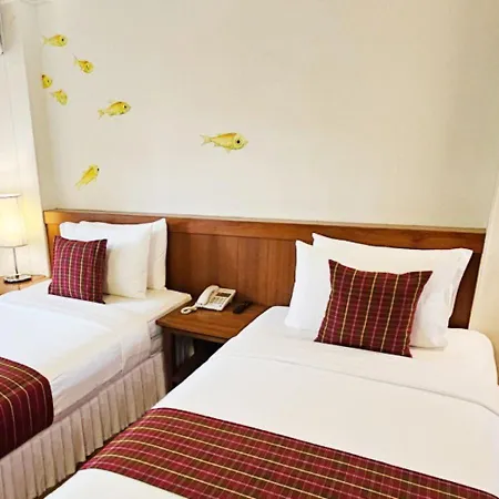 Birds And Bees Resort Pattaya Exterior photo