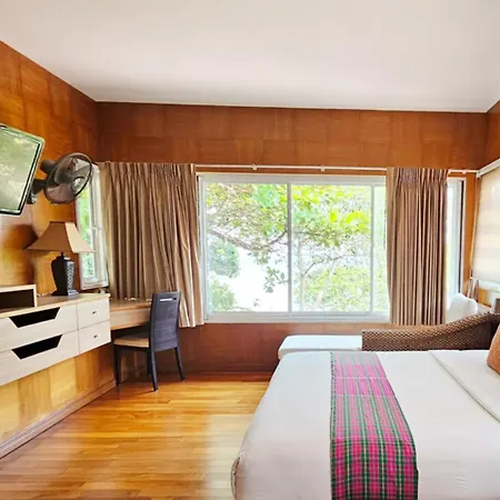 Birds And Bees Resort Pattaya Exterior photo