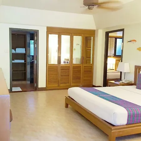 Birds And Bees Resort Pattaya Exterior photo