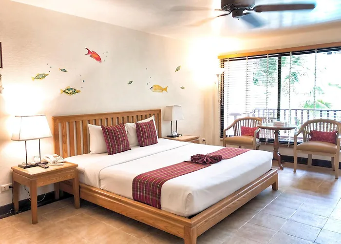 Birds And Bees Resort